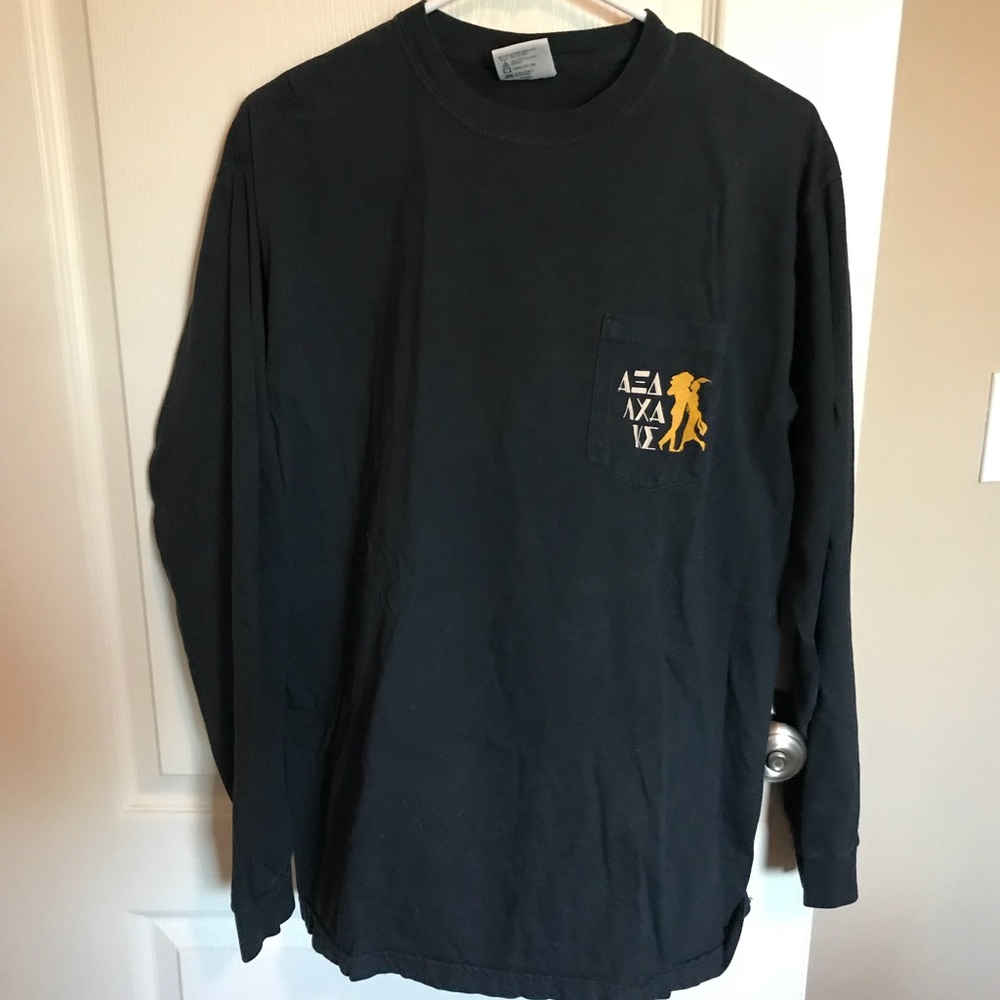 Long sleeved T-shirt